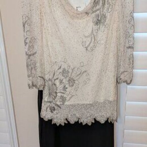 Laurence Kazar Silver beaded and sequined Formal Blouse - Picture 4 of 13